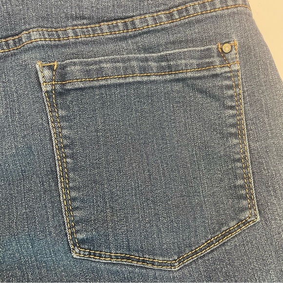 Faded Glory 16 Women’s Skinny Blue Jeans with Stretch Waist PRELOVED - Picture 8 of 8